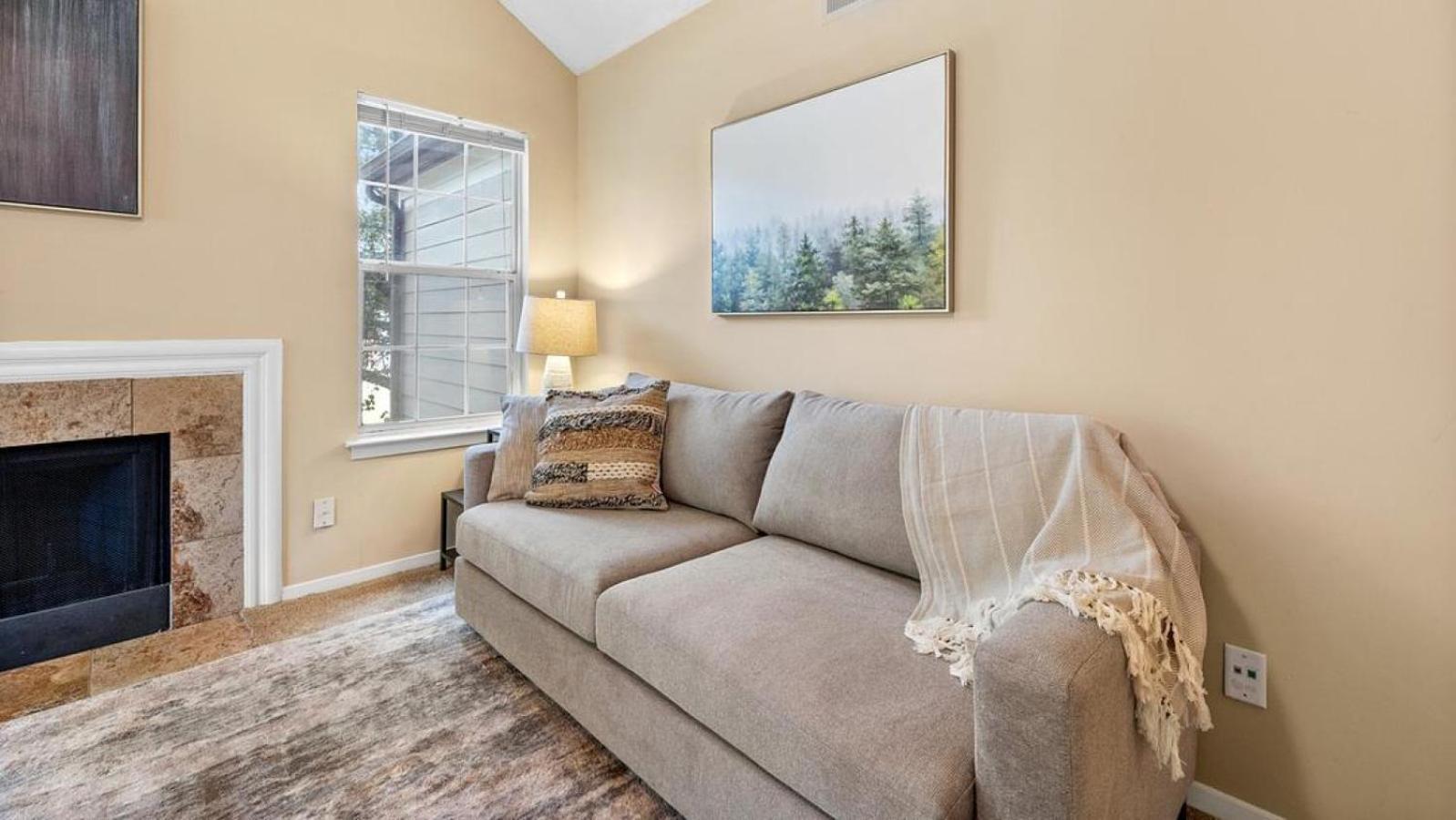 Landing - Modern With Amazing Amenities Apartment Memphis
